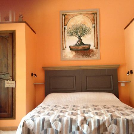 Mas Des Oliviers Bed and Breakfast Saint-Marc-Jaumegarde Eksteriør billede