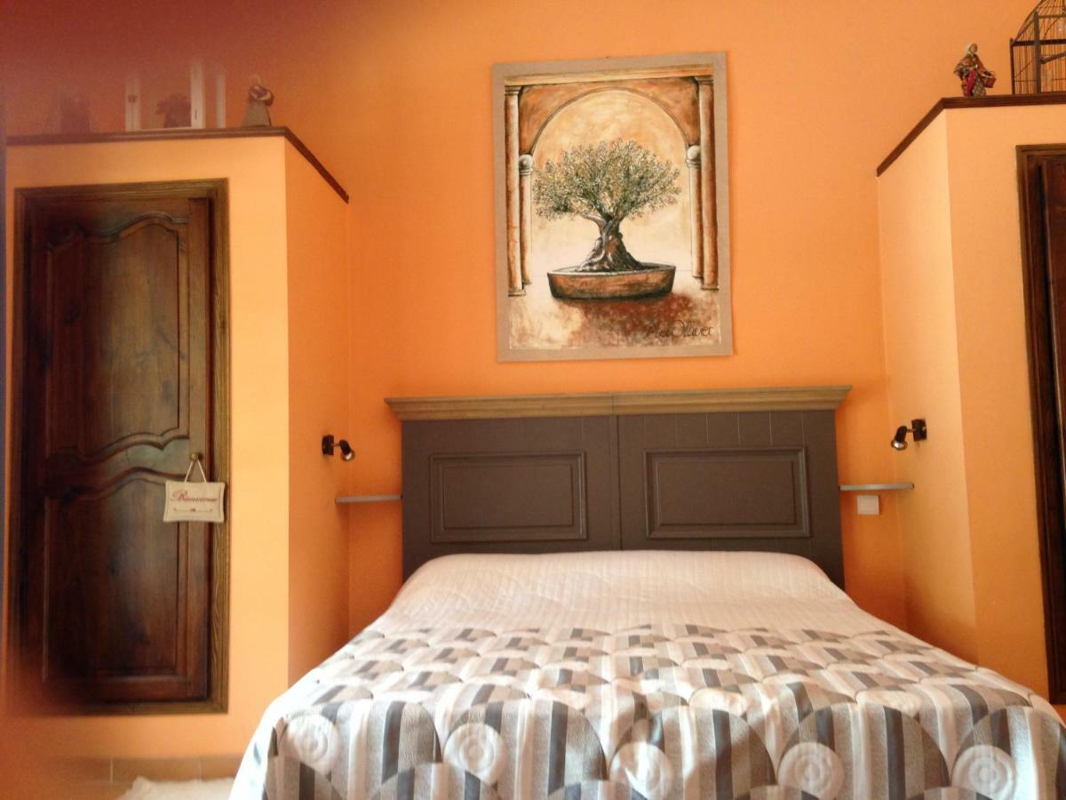 Mas Des Oliviers Bed and Breakfast Saint-Marc-Jaumegarde Eksteriør billede